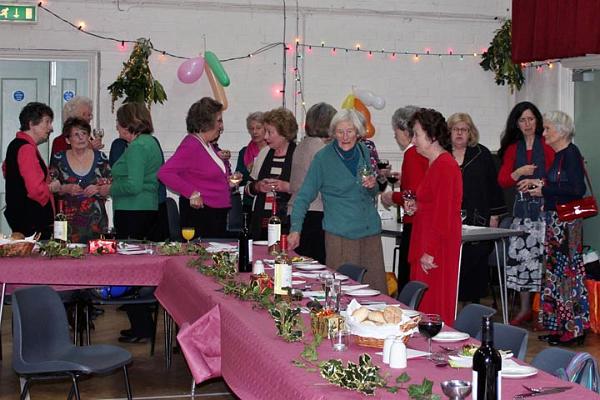 1. Catching up before the meal.jpg